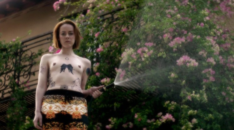 The Neon Demon nude scenes preview The Neon Demon nude scenes